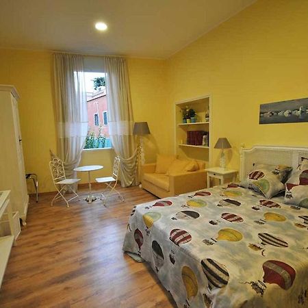 Bed and Breakfast Domus Ripetta Rzym Pokój zdjęcie