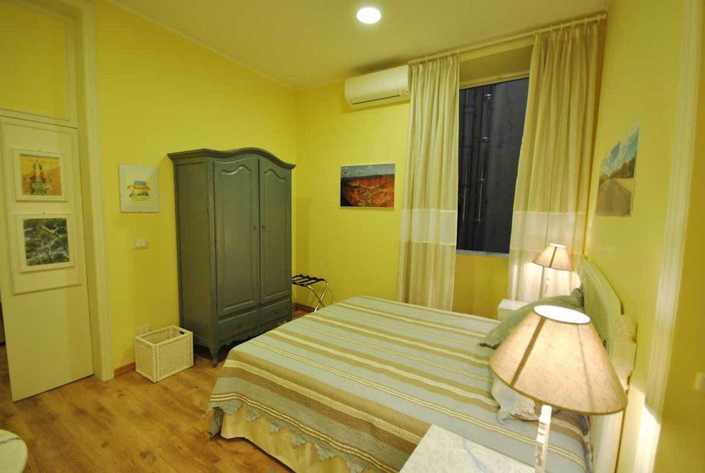 Bed and Breakfast Domus Ripetta Rzym Pokój zdjęcie